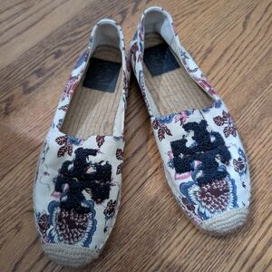 Tory Burch Floral Espadrilles in Cream and Black Size 7,